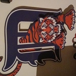 Detroit tiger sign